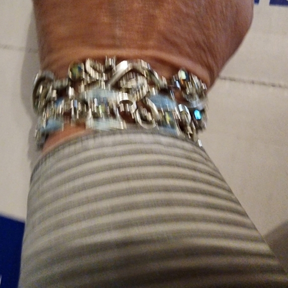 Vintage Aurora Borealis bracelets - Picture 13 of 16